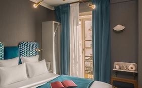 Handsome Hotel
